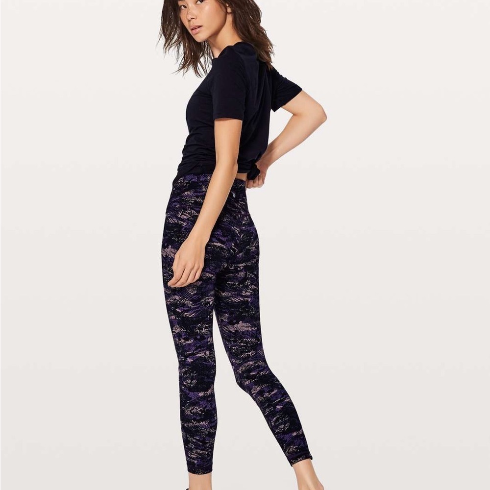 Lululemon Wunder Under Hi-Rise 7/8 Tight Full-On Luxtreme 25” leggings size 4